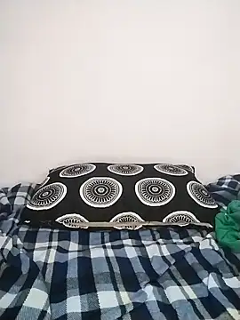 Snapshot of Tota_Khan chatting on September 13, 9:03 pm Tota Khan online show from September 13, 9:03 pm