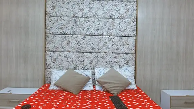 Snapshot of adara_deidara chatting on December 9, 8:12 pm adara deidara online show from December 9, 8:12 pm