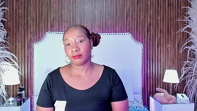 Krystal cambell1 online show from July 10, 3:33 am