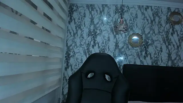 Snapshot of Emily_Trujillo chatting on March 4, 5:30 pm Emily Trujillo online show from March 4, 5:30 pm