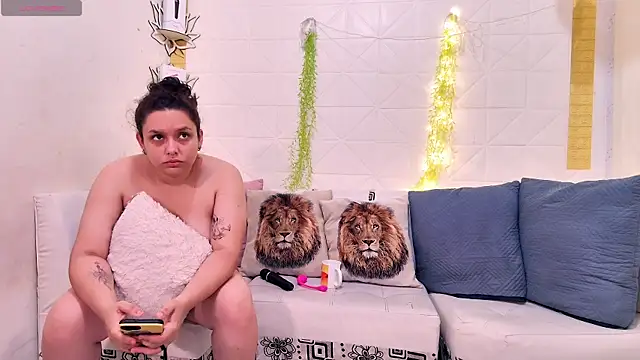 Snapshot of Mabelydani chatting on February 28, 12:31 pm Mabelydani online show from February 28, 12:31 pm