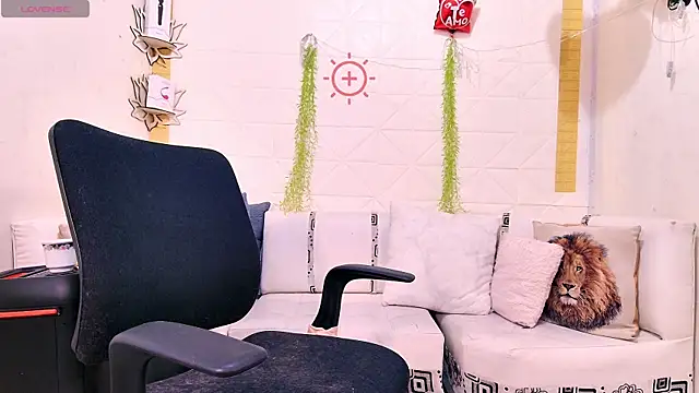 Snapshot of Mabelydani chatting on March 7, 11:18 am Mabelydani online show from March 7, 11:18 am