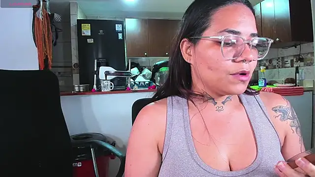 Snapshot of Mabelydani chatting on September 19, 10:54 pm Mabelydani online show from September 19, 10:54 pm