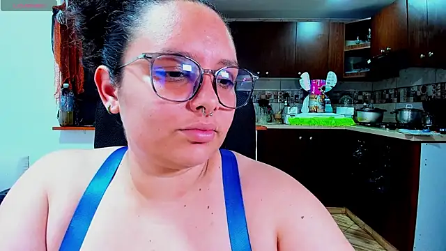 Snapshot of Mabelydani chatting on September 27, 10:15 pm Mabelydani online show from September 27, 10:15 pm