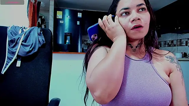 Snapshot of Mabelydani chatting on October 10, 10:09 pm Mabelydani online show from October 10, 10:09 pm