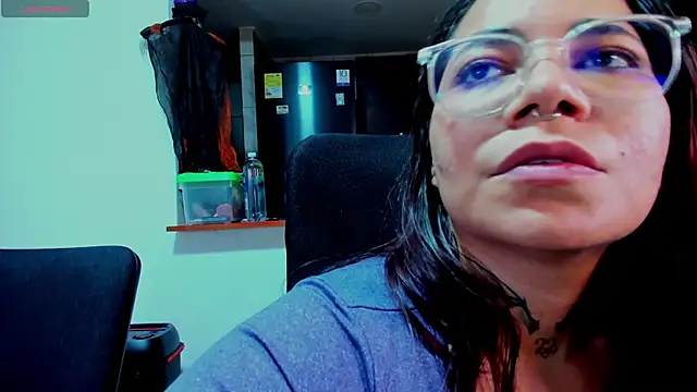 Snapshot of Mabelydani chatting on October 19, 10:54 pm Mabelydani online show from October 19, 10:54 pm