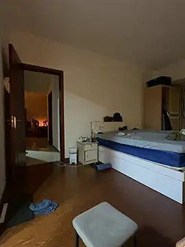 hkwildguy online show from May 28, 8:17 pm