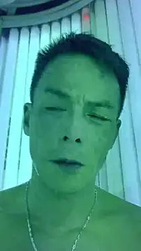 hkwildguy online show from July 17, 9:52 pm