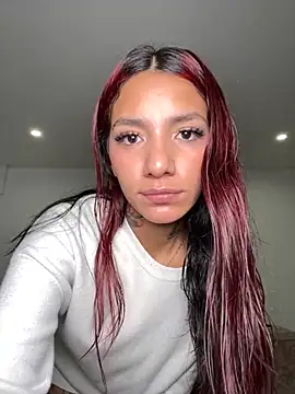 dolcebella online show from November 19, 4:45 am