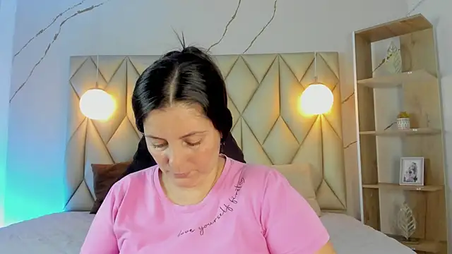 angelswets online show from January 7, 2:41 pm