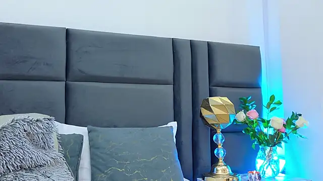 VanessaGlenn online show from March 20, 12:04 am