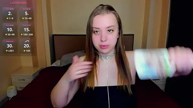 AlexissM online show from April 10, 3:17 pm