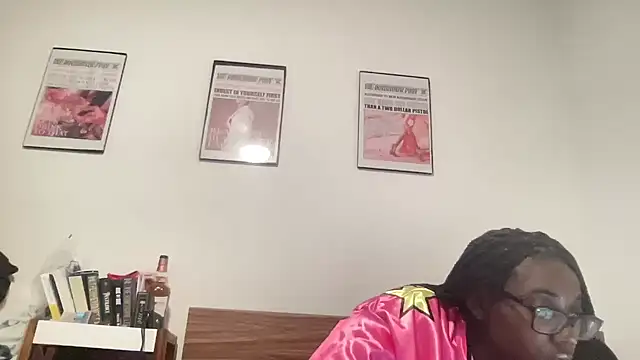 Snapshot of AveryJ99 chatting on December 3, 10:51 pm AveryJ99 online show from December 3, 10:51 pm