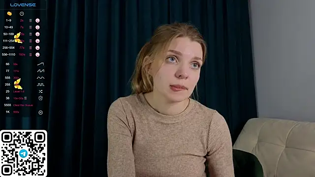 ElswythDecoursey online show from January 9, 11:13 pm