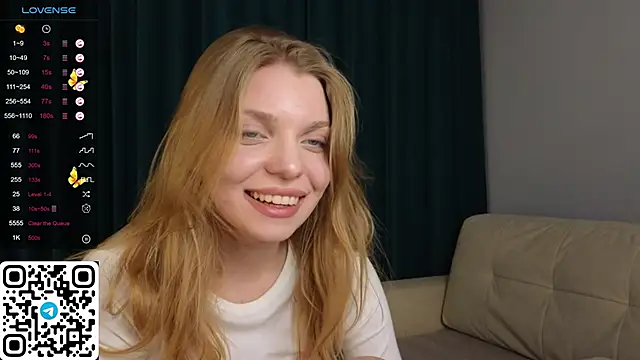 ElswythDecoursey online show from January 19, 8:09 pm