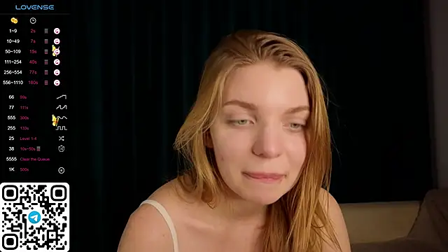 ElswythDecoursey online show from January 25, 12:06 am