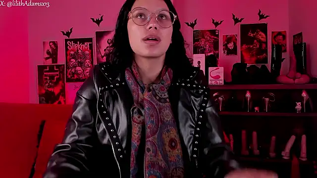 lilith-deveraux online show from February 13, 2:46 pm