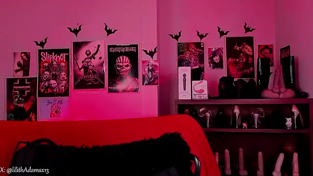 lilith-deveraux online show from February 18, 2:46 pm