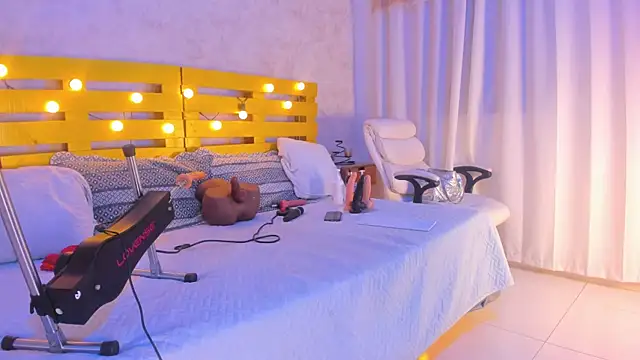 Rubi Love  online show from November 25, 3:06 am