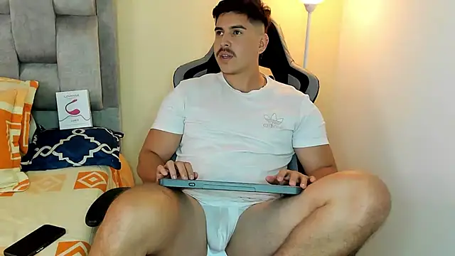 victor vixen online show from January 16, 9:30 pm