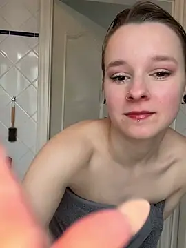 Izzy Inked online show from March 16, 7:17 pm