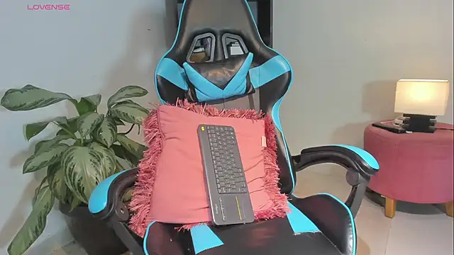  maria foxx  online show from May 22, 5:40 pm
