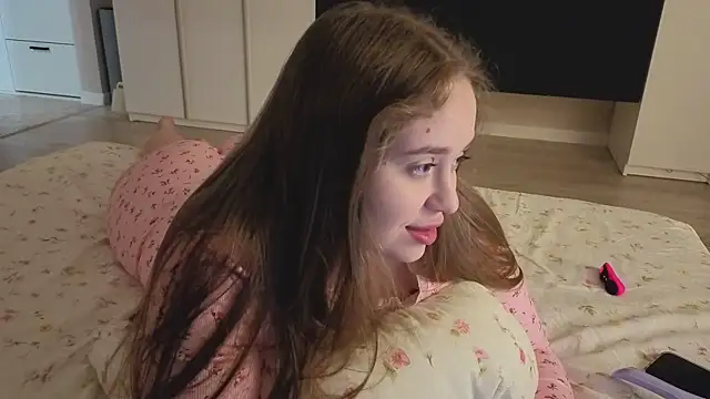 endlesssoffi online show from April 12, 7:52 pm