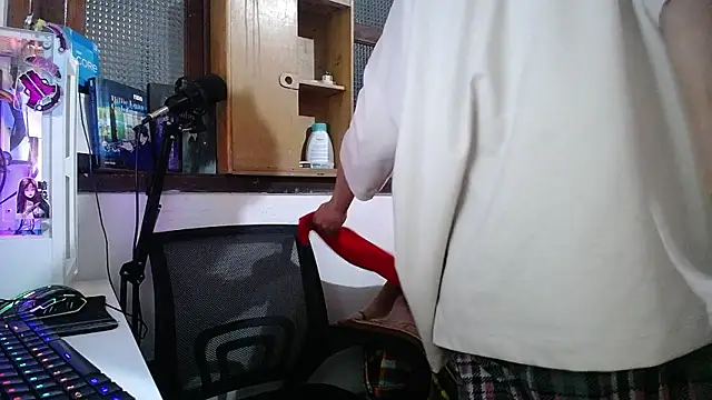 esjrobles online show from February 3, 5:29 am