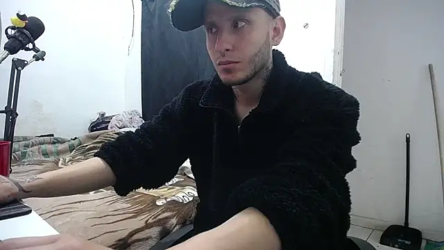 esjrobles online show from September 16, 8:21 pm