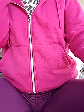 Snapshot of NEW_CRYSTAL chatting on July 17, 10:33 am NEW CRYSTAL online show from July 17, 10:33 am