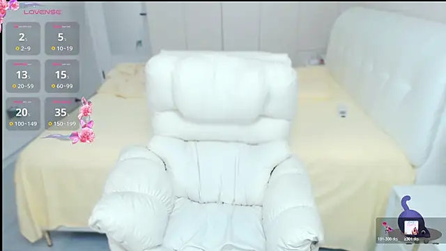 Sexyxiao 520 online show from July 2, 4:18 am