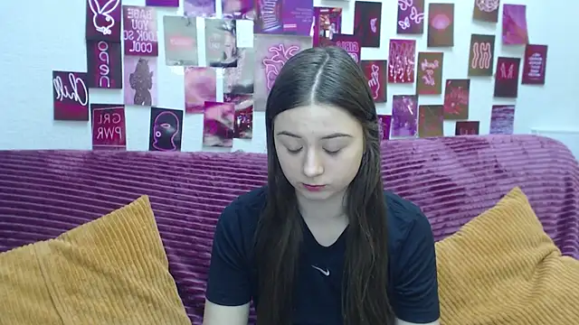 MilanaRoza online show from March 15, 6:08 am