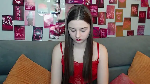 MilanaRoza online show from March 26, 5:35 am