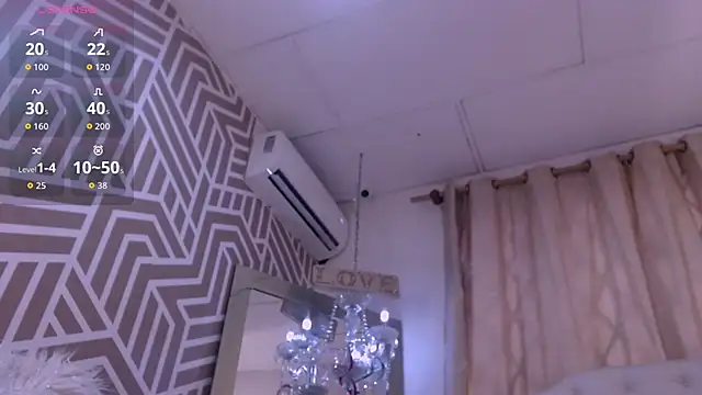 SashaDurante online show from April 7, 1:00 pm