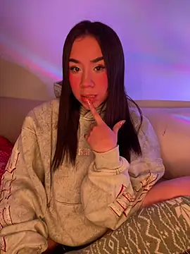 Im Valen Cute online show from July 29, 2:21 am
