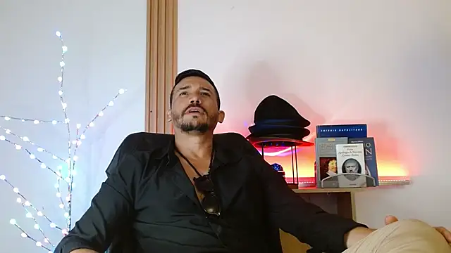 Reiko 85  online show from January 7, 3:25 pm