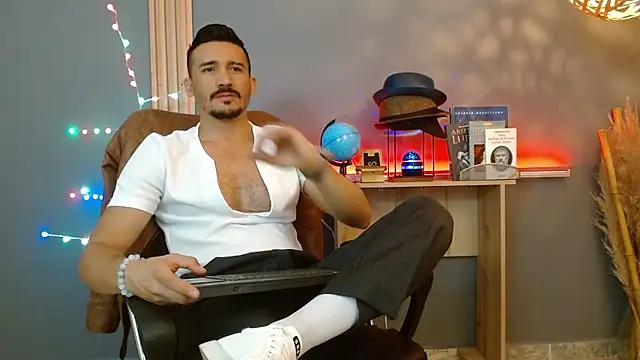 Reiko 85  online show from February 20, 2:39 pm