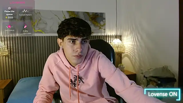 Dyla n18 online show from November 9, 7:34 pm