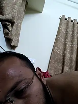 Snapshot of Punekarmanoj97 chatting on March 29, 6:41 pm Punekarmanoj97 online show from March 29, 6:41 pm