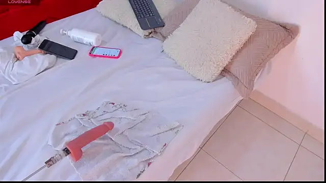 Snapshot of mara_clob chatting on July 15, 6:57 pm mara clob online show from July 15, 6:57 pm