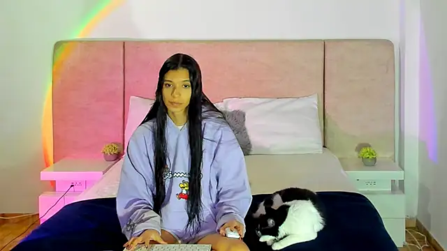 alanaget1 online show from January 7, 5:33 am