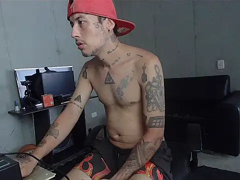 patrik tattoo  online show from April 7, 5:02 pm