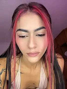emilie xx  online show from July 30, 1:26 am