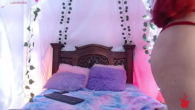 Snapshot of centaurigirl chatting on March 22, 4:14 am centaurigirl online show from March 22, 4:14 am