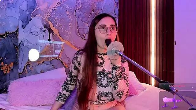 Snapshot of centaurigirl chatting on October 26, 3:34 am centaurigirl online show from October 26, 3:34 am