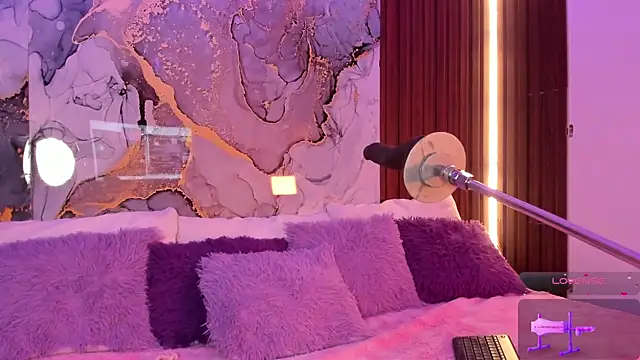 Snapshot of centaurigirl chatting on November 7, 2:22 am centaurigirl online show from November 7, 2:22 am