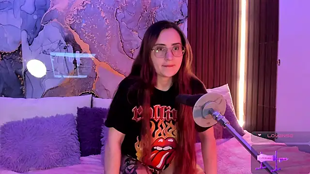 Snapshot of centaurigirl chatting on November 9, 2:54 am centaurigirl online show from November 9, 2:54 am