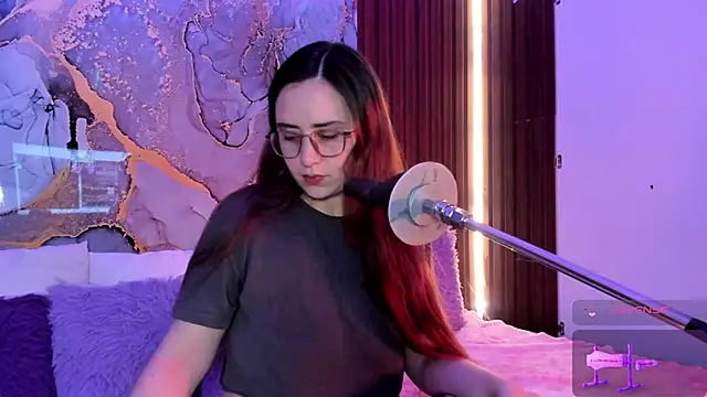 Snapshot of centaurigirl chatting on November 9, 11:58 pm centaurigirl online show from November 9, 11:58 pm