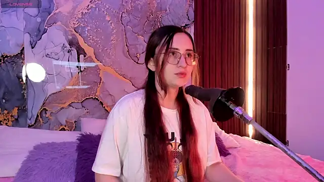 Snapshot of centaurigirl chatting on November 21, 4:00 am centaurigirl online show from November 21, 4:00 am