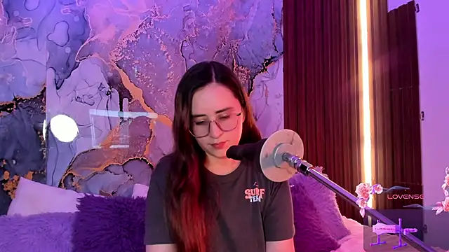 Snapshot of centaurigirl chatting on November 25, 3:39 am centaurigirl online show from November 25, 3:39 am